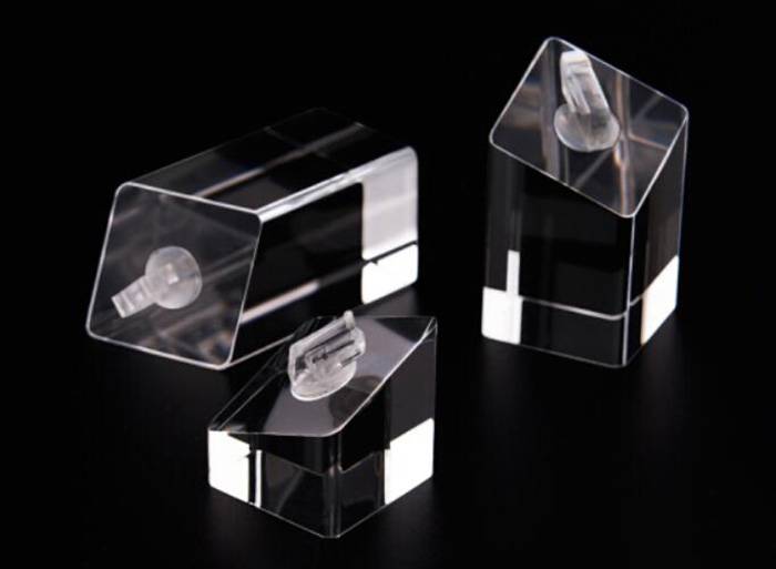 Square-Base-Acrylic-Ring-Display-Holder-for-Ring-Jewelry-Display-XH27-3